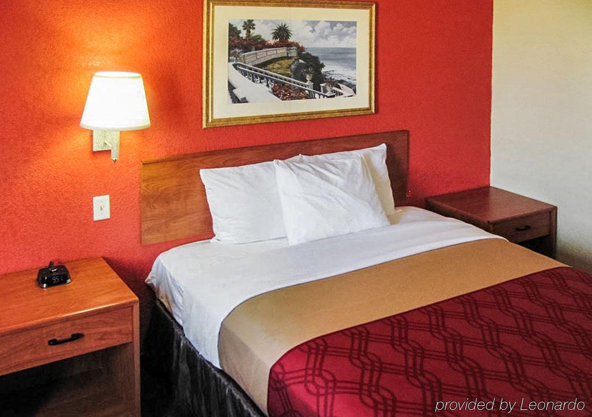 Econo Lodge Ottawa Esterno foto
