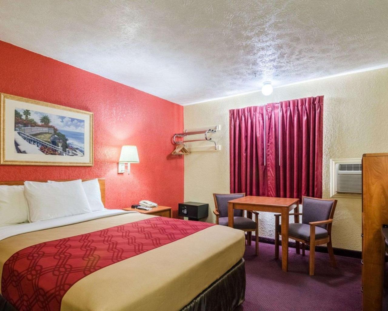 Econo Lodge Ottawa Esterno foto