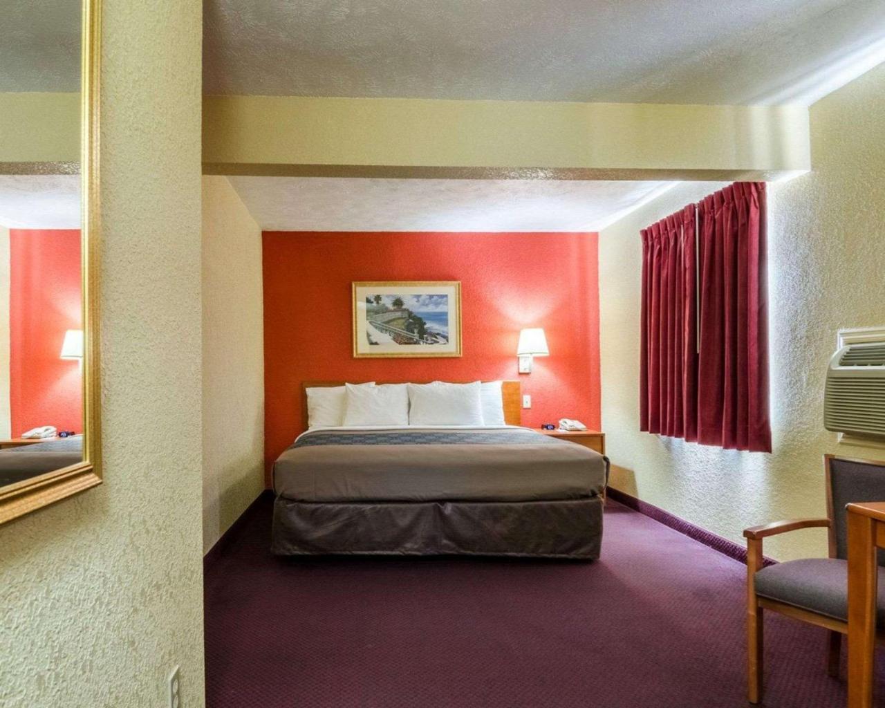 Econo Lodge Ottawa Esterno foto